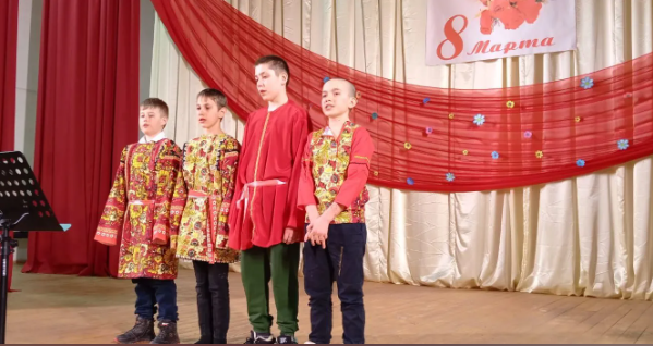    «Женщине славу поём»